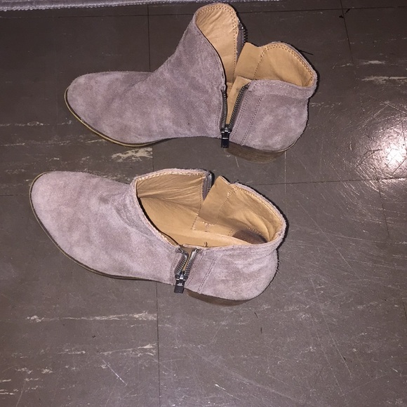 Lucky Brand tan suede booties - Picture 3 of 5